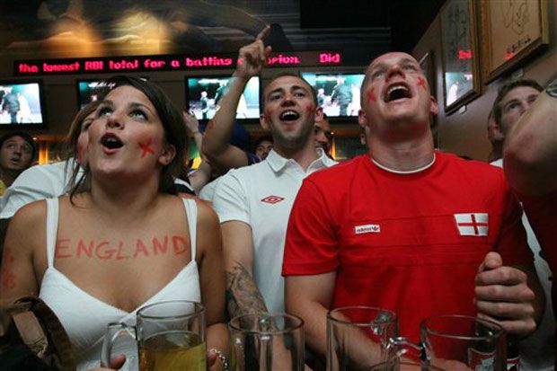 British fans at ESPN Zone in Times Square in 2010